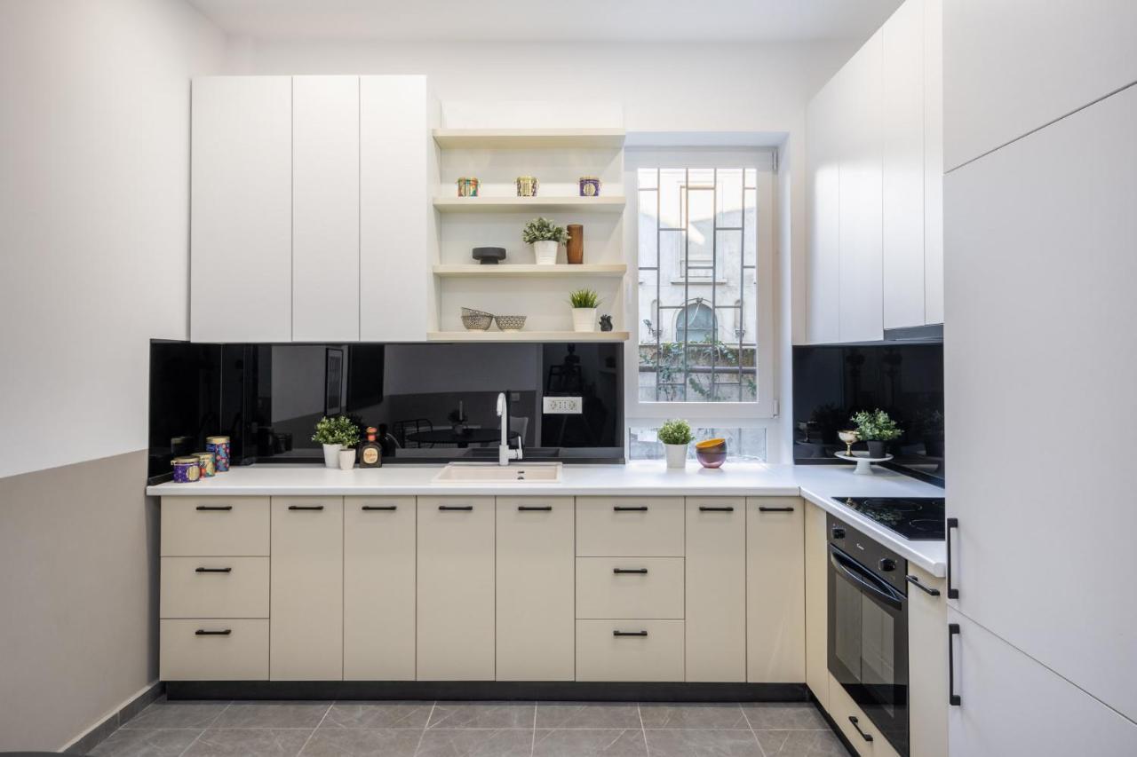 Four Bedroom Apartment, Old Town *
