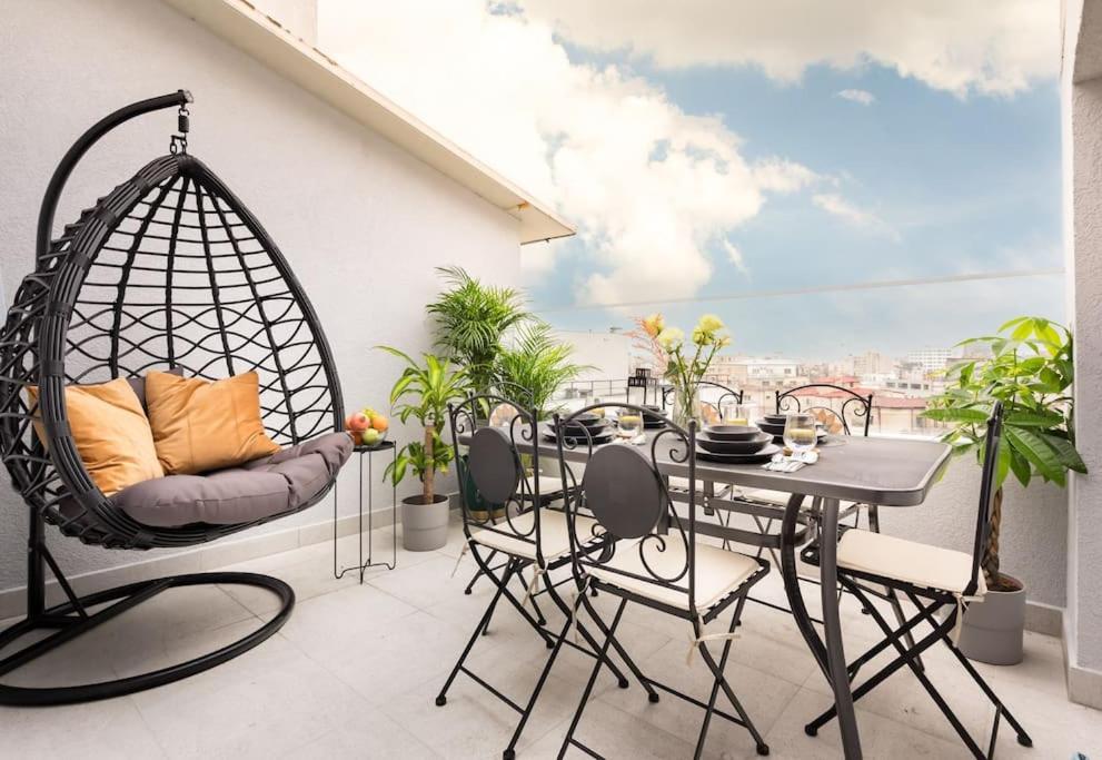 Spectacular - 4br-terrace - Piata Romana Apartment *