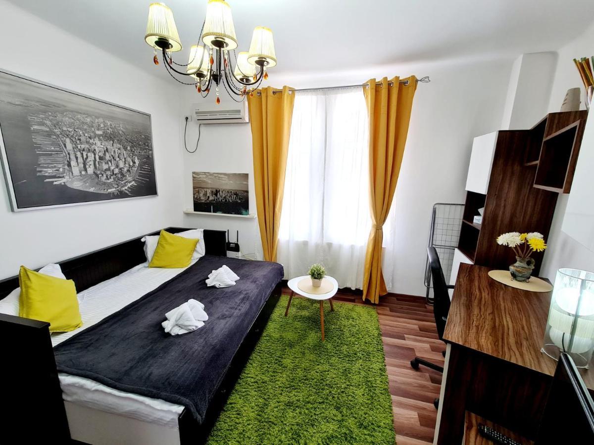Central Old City Center Studio Universitate Coltea - Cav9 Apartament *