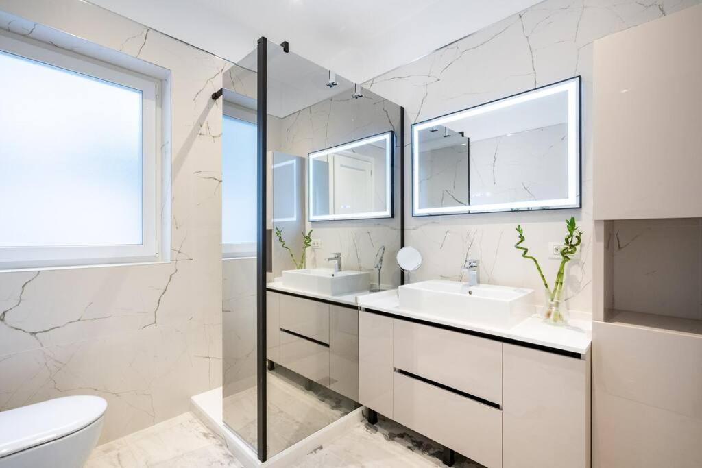 Berthelot King's With Courtyard Apartment Bucharest
