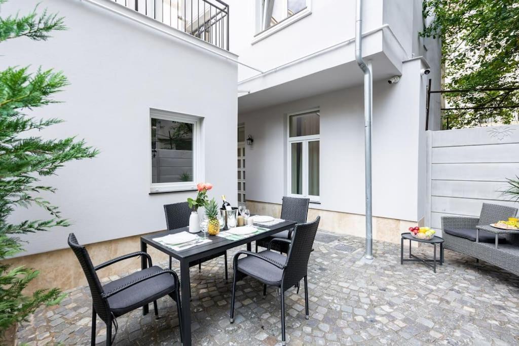 Berthelot King's With Courtyard * Bucharest
