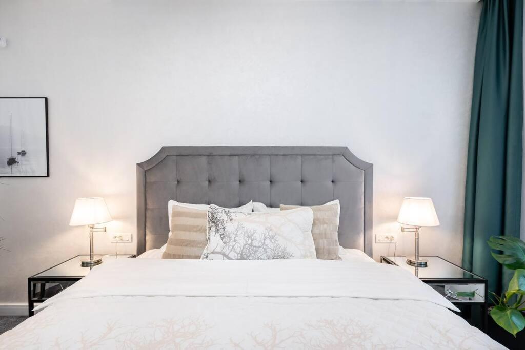 Apartment Berthelot King's With Courtyard *