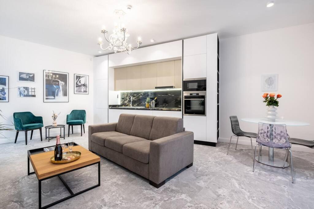 Apartment Berthelot King's With Courtyard Bucharest