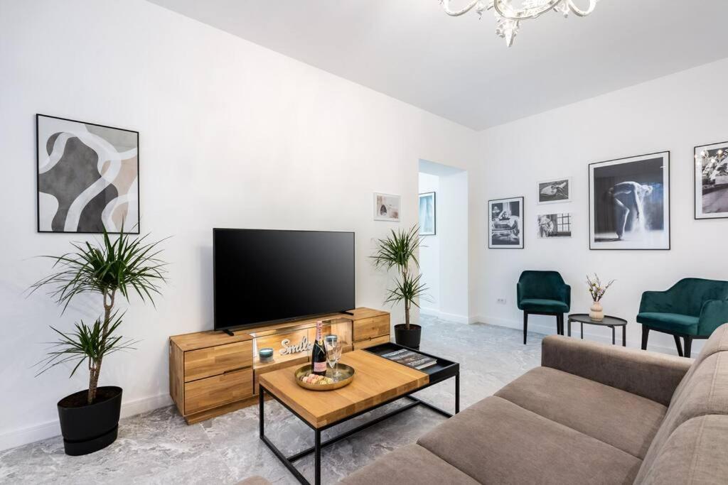 Apartment Berthelot King's With Courtyard Bucharest