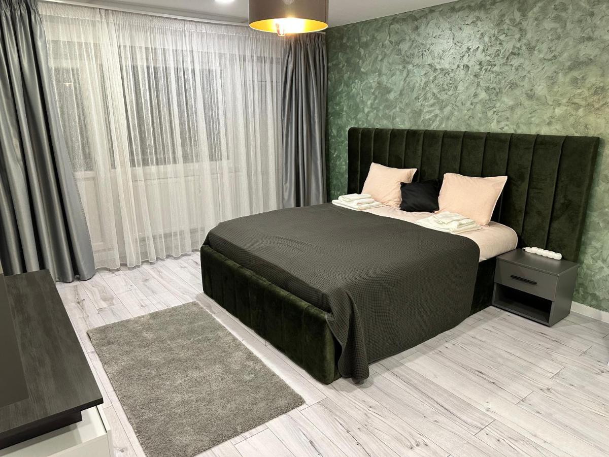 Timpuri Noi Studio * Bucharest