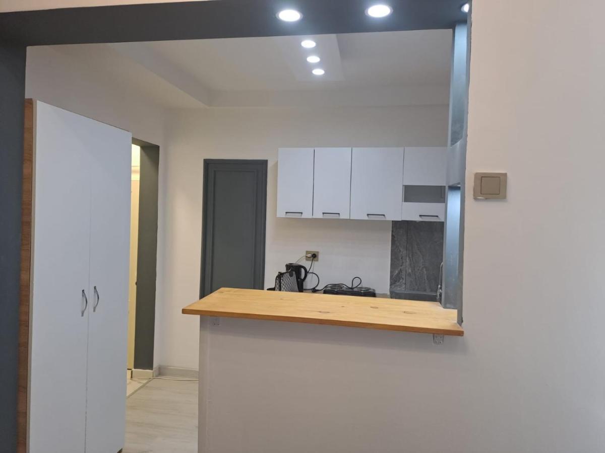Apartment Deluxe Studio Oldtown Bucharest