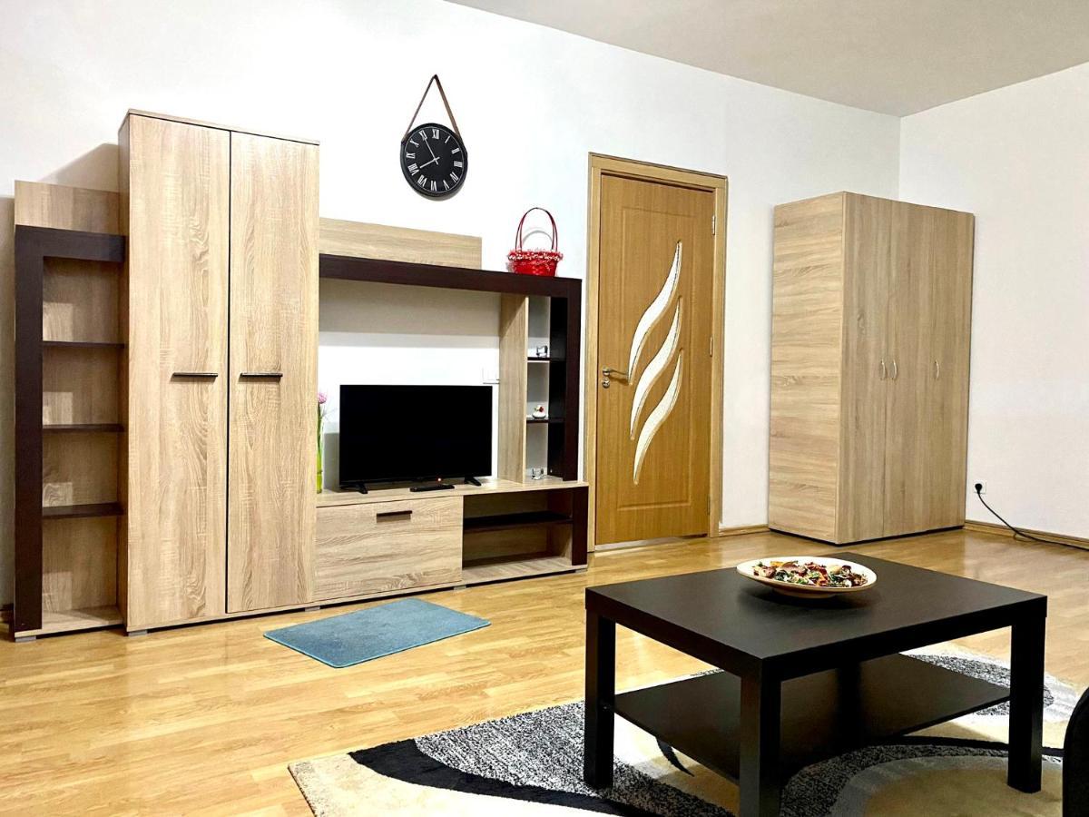 Sky Modern 1 Bedroom Apt W Free Parking Apartment *