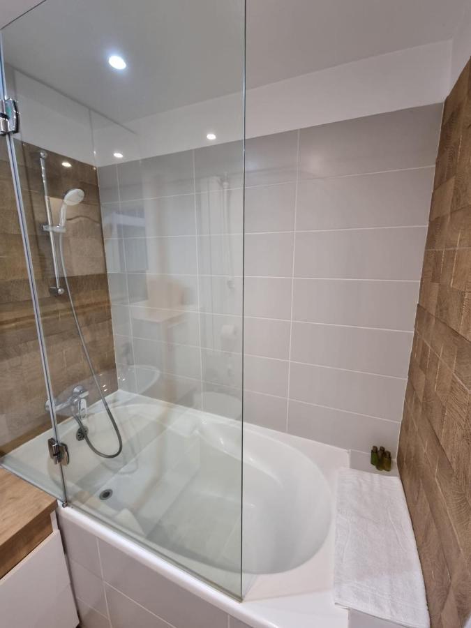 Apartment Aviatiei Caramfil Street