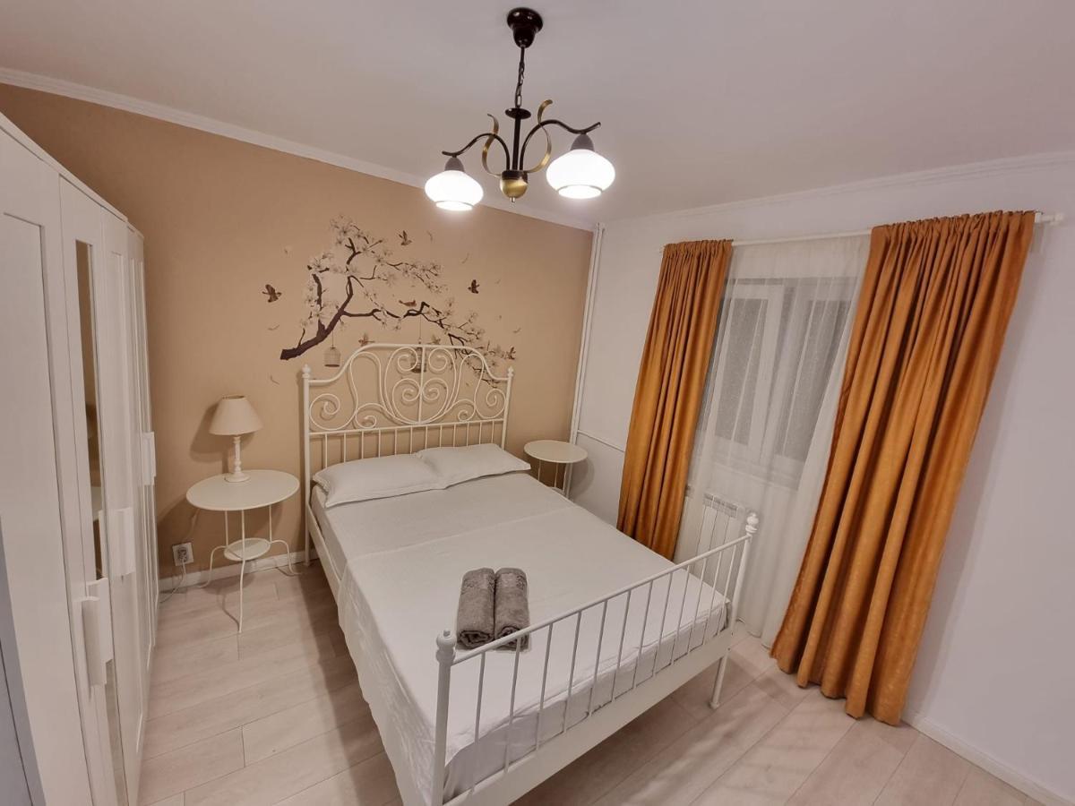 Apartment Aviatiei Caramfil Street