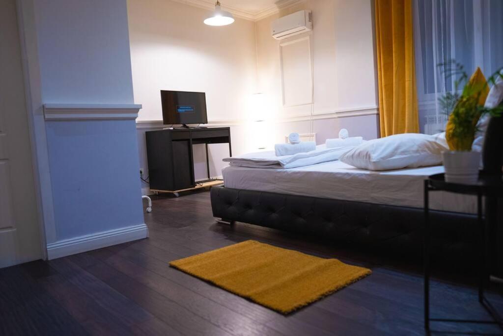 Apartment Lovely 2 Bedroom Apartment, Free Parking Bucharest