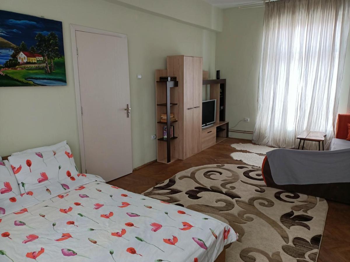 Lovely In Bucharest, Baba Novac Area Apartment Bucharest