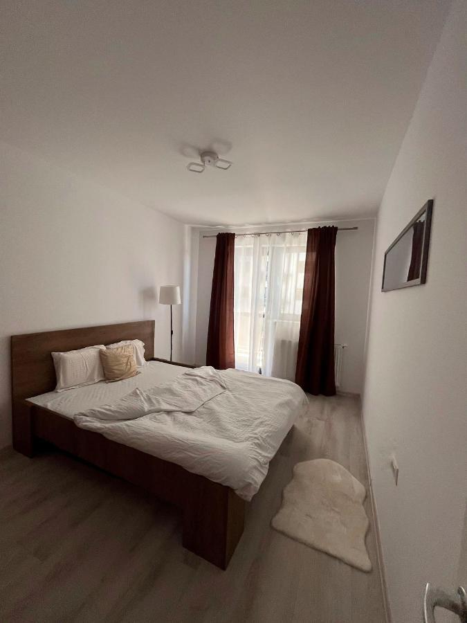 Premium Hils Pallady * Bucureşti