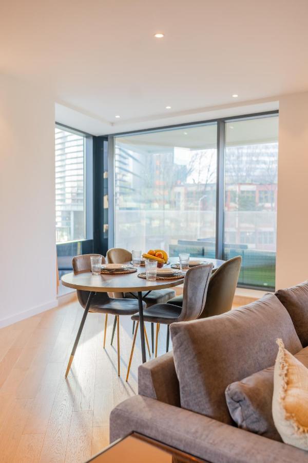 Apartament Designer In Aviatiei Tower *