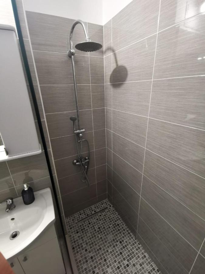 Apartment 2 Aproape De Spitalul Obregia Si Bagdasar Nu Ofer Factura