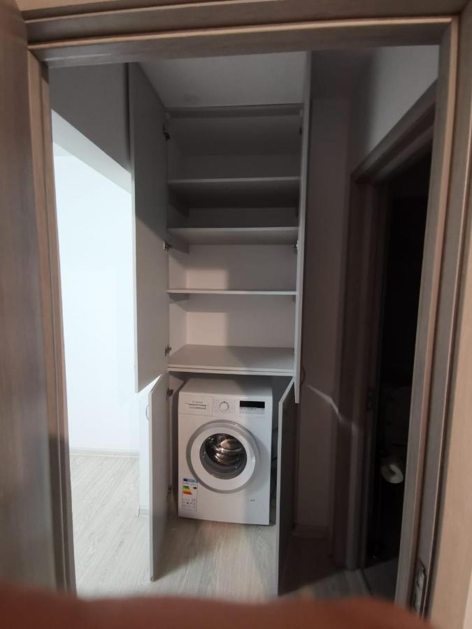 2 Aproape De Spitalul Obregia Si Bagdasar Nu Ofer Factura Bucharest