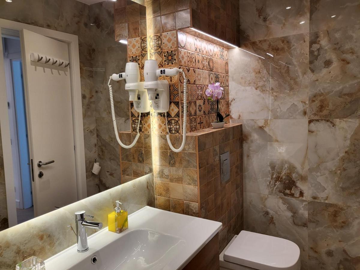 Grozavesti Luxury With 2 Apartment Bucharest