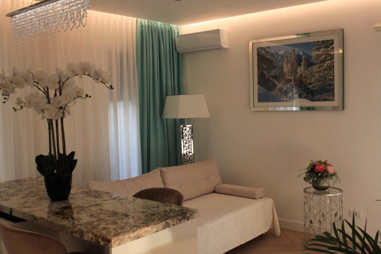 Apartment Grozavesti Luxury With 2 Bucharest