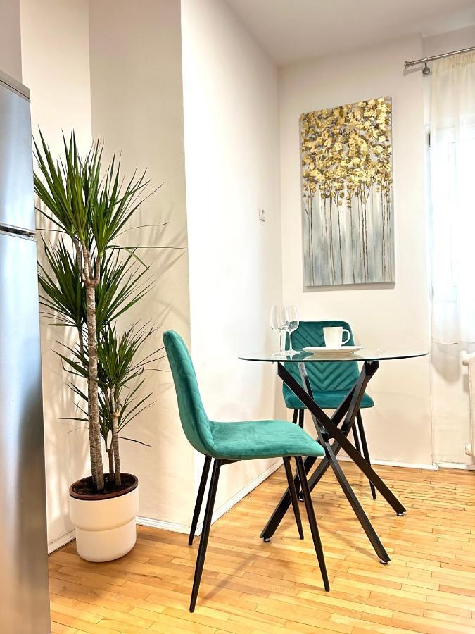 Apartamento Parliament Skytower Bucareste