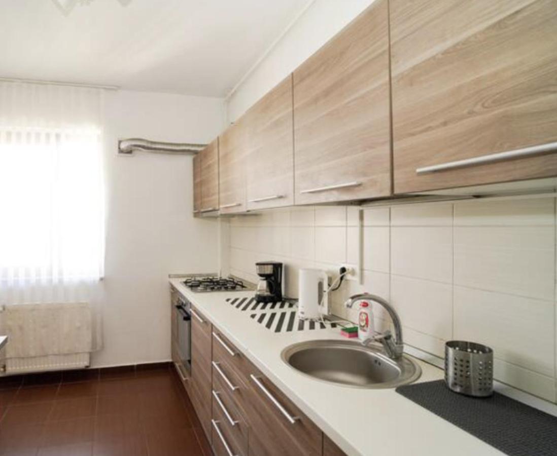 Apartment Sky Modern 1 Bedroom Apt W Free Parking Bucharest