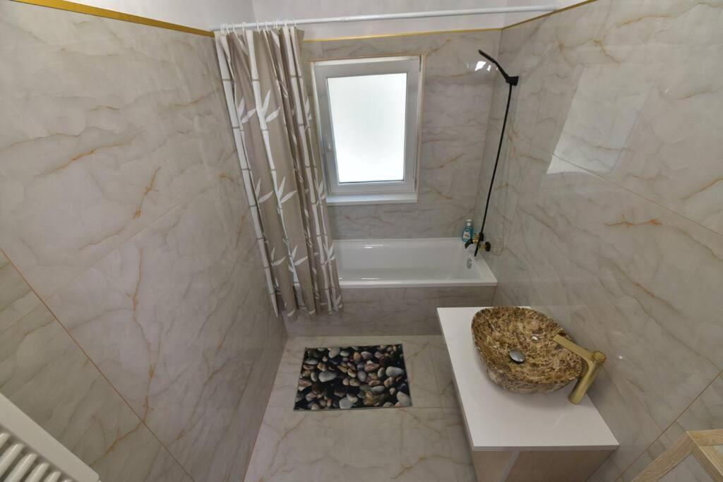 Luxury Studio / Ghencea Apartment *