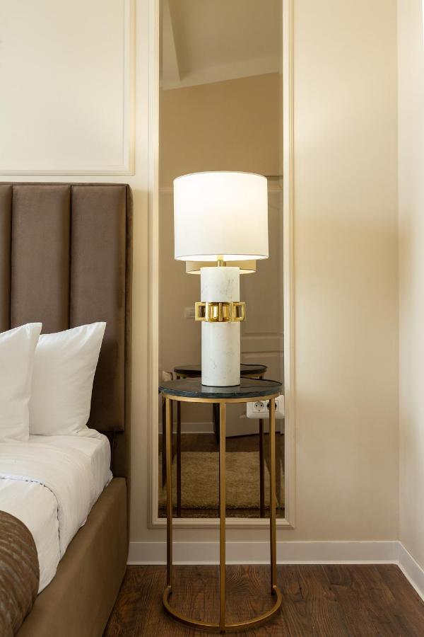 Qult - Invictus Apartament