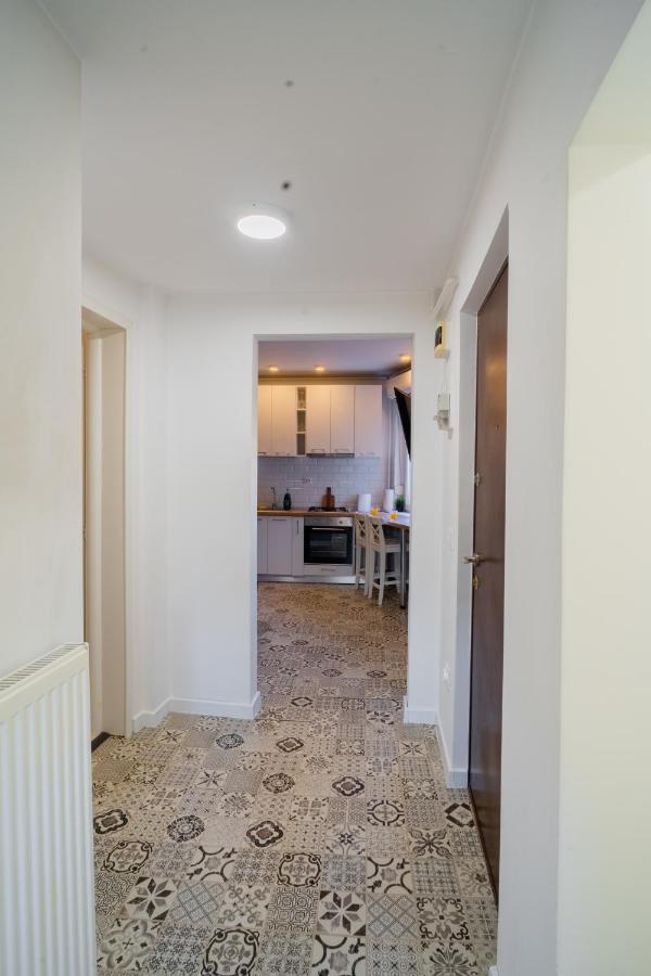 One Bedroom Flat In Bucharest's Historic District Apartamento *