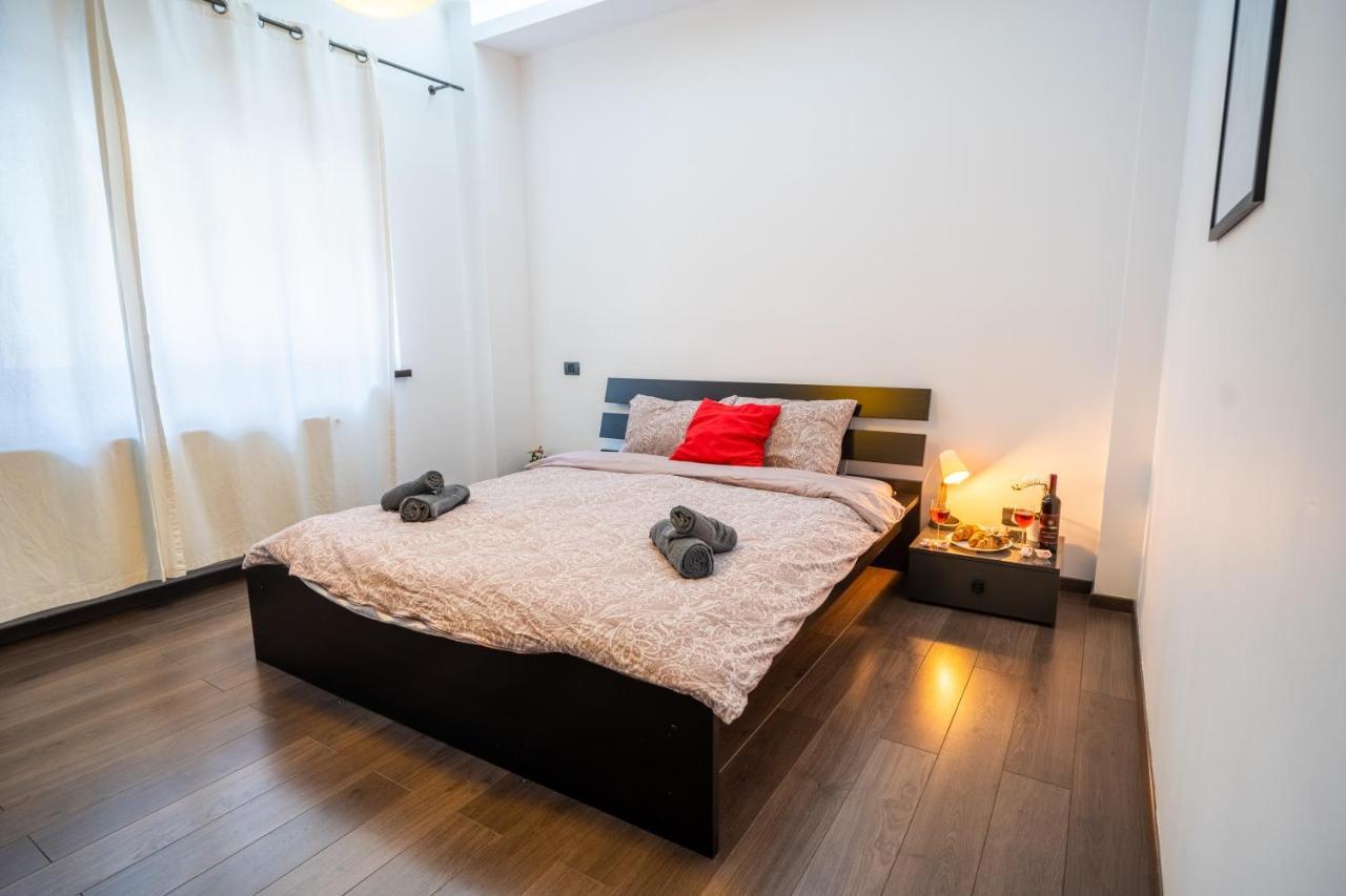 Cozy & Spacious Flat Near Victoriei Square * Bucharest