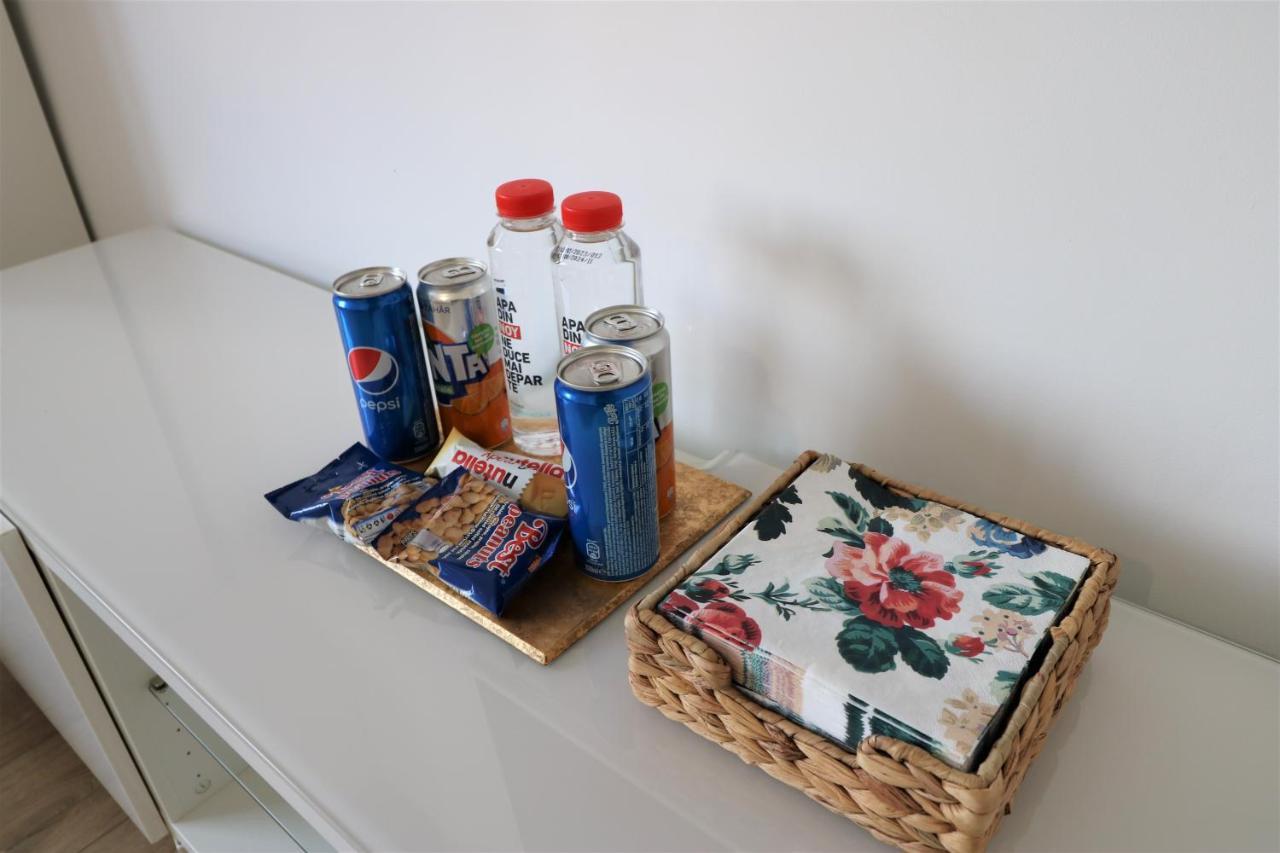 Apartamento Lovely City Center - Free Minibar Bucareste