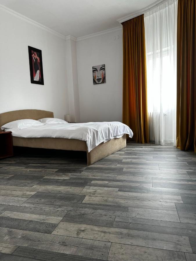 Casa Mendeleev * Bucharest