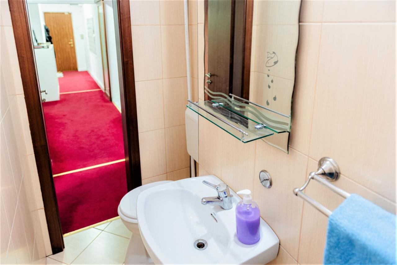 Parliament Marriott Unirii Square 5 Bedrooms Luxury Old Town Apartamento Bucareste