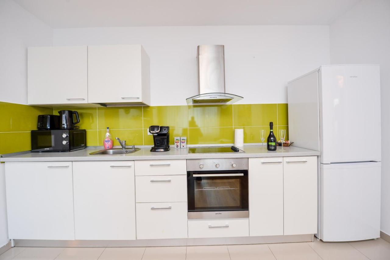 Park Apartment-cismigiu Garden Apartment *