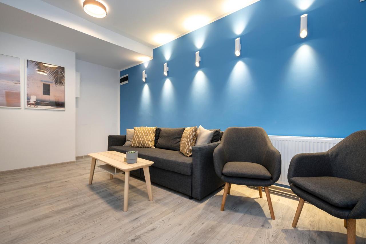 Apartment Blue Design In Magheru Bucharest