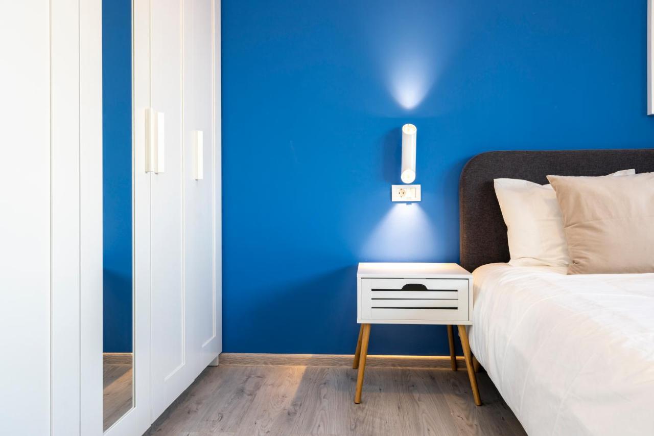 Blue Design In Magheru Apartment Bucharest