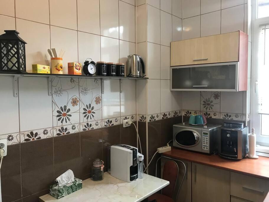 Fully Furnished Spacious 2bedroom * Bucareste