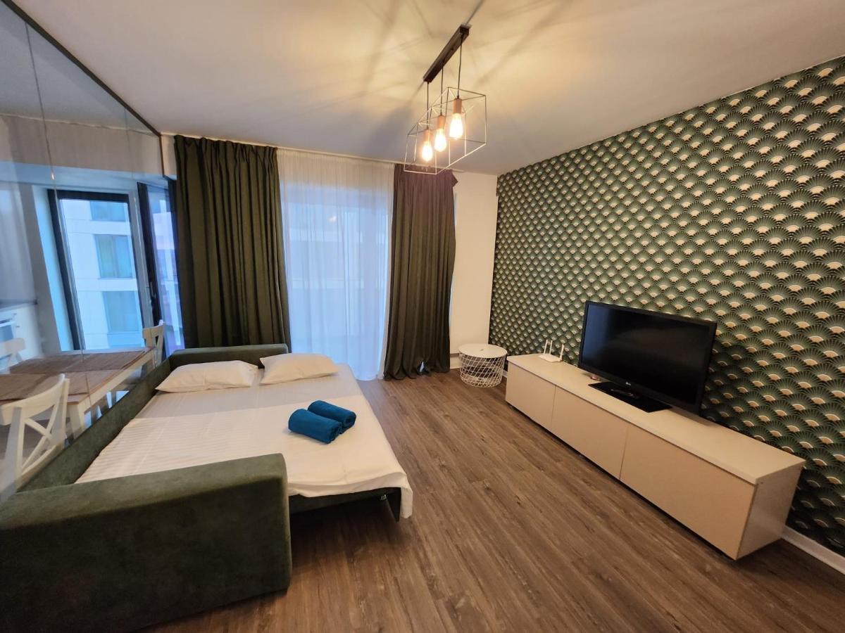Promenada Mall Near Exclusive Pipera Apartment