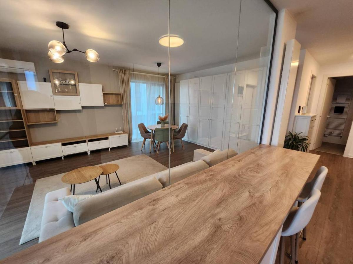 Apartment Promenada Mall Near Exclusive Pipera *