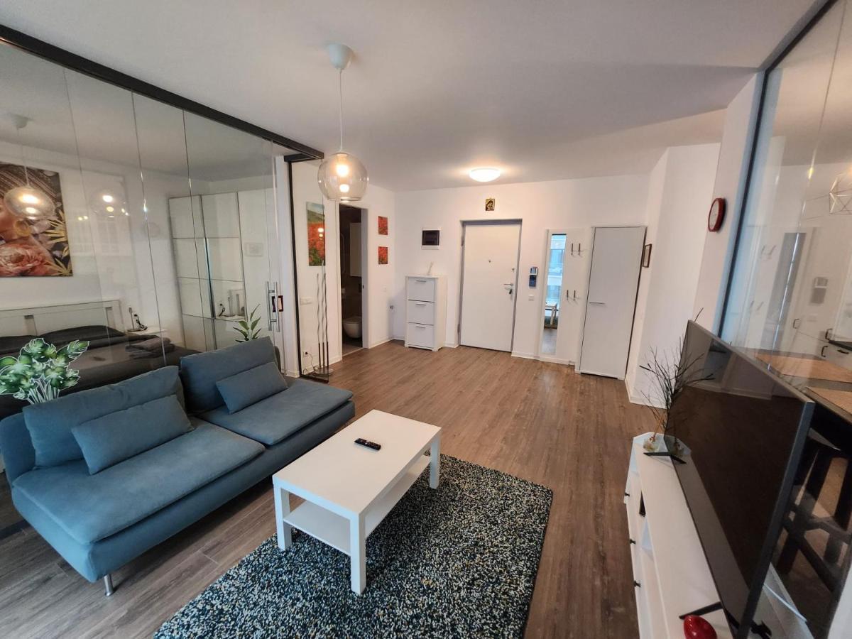 Promenada Mall Near Exclusive Pipera Apartment