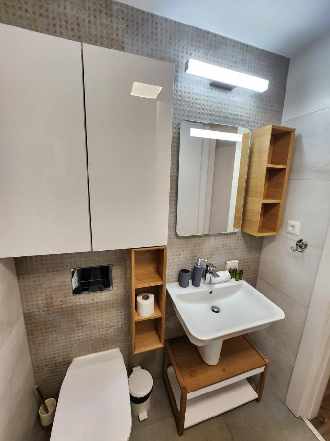 Apartment Promenada Mall Near Exclusive Pipera *