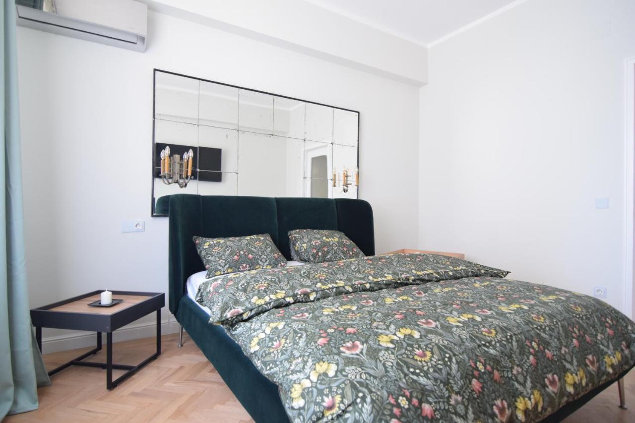 Apartment Beautiful In Old