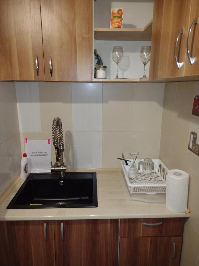 One Flat Apartment *