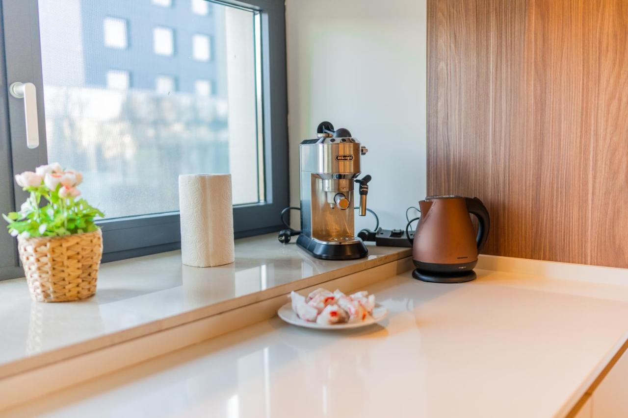Apartament Designer In Aviatiei Tower *