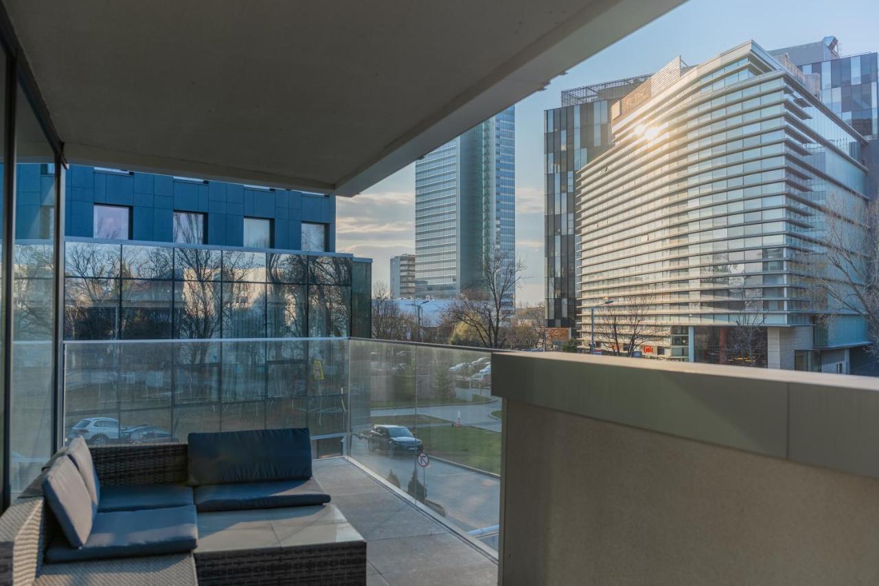 Designer In Aviatiei Tower Apartament