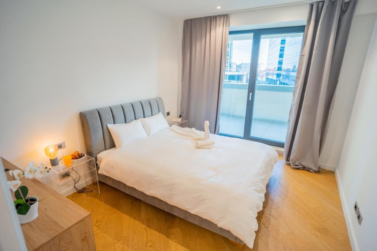 Designer In Aviatiei Tower Apartament Bucureşti