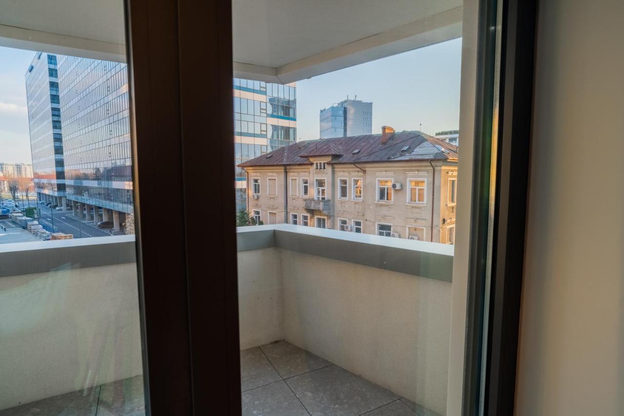 Apartament Designer In Aviatiei Tower Bucureşti