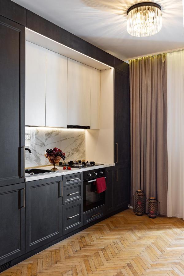 Apartament Qult - Invictus *