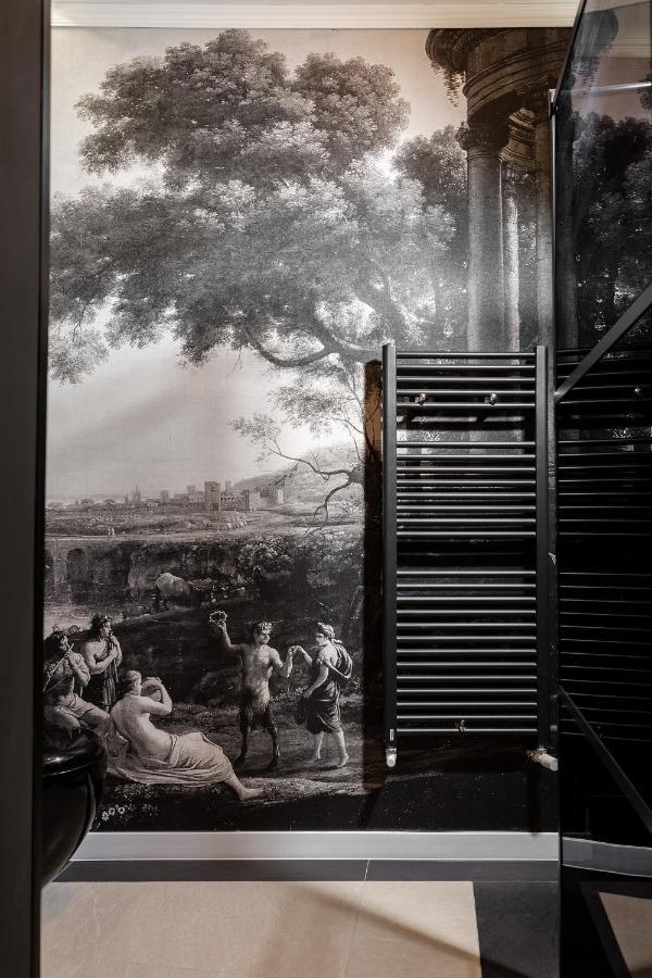 Apartament Qult - Invictus *