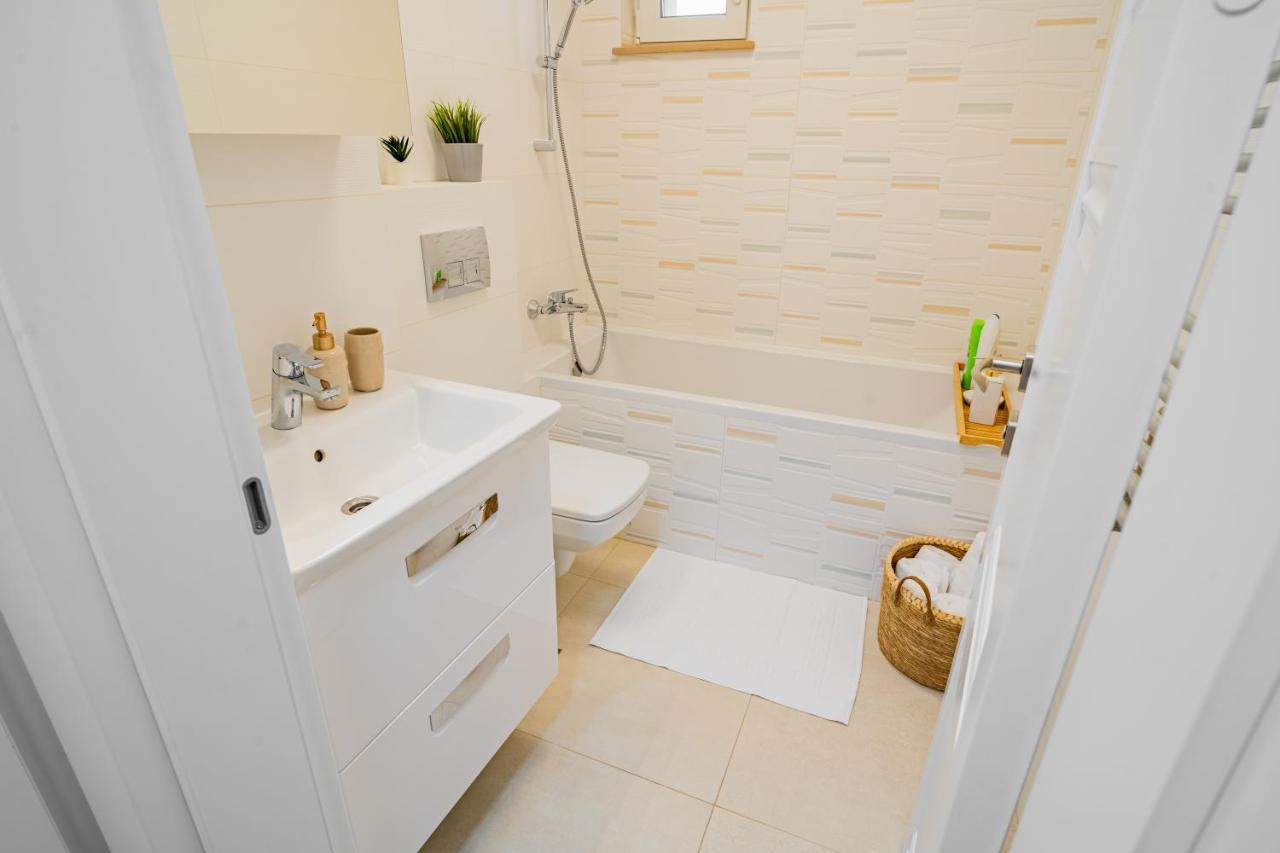 Apartament Vibrant Oasis In The Center Of The Bucureşti
