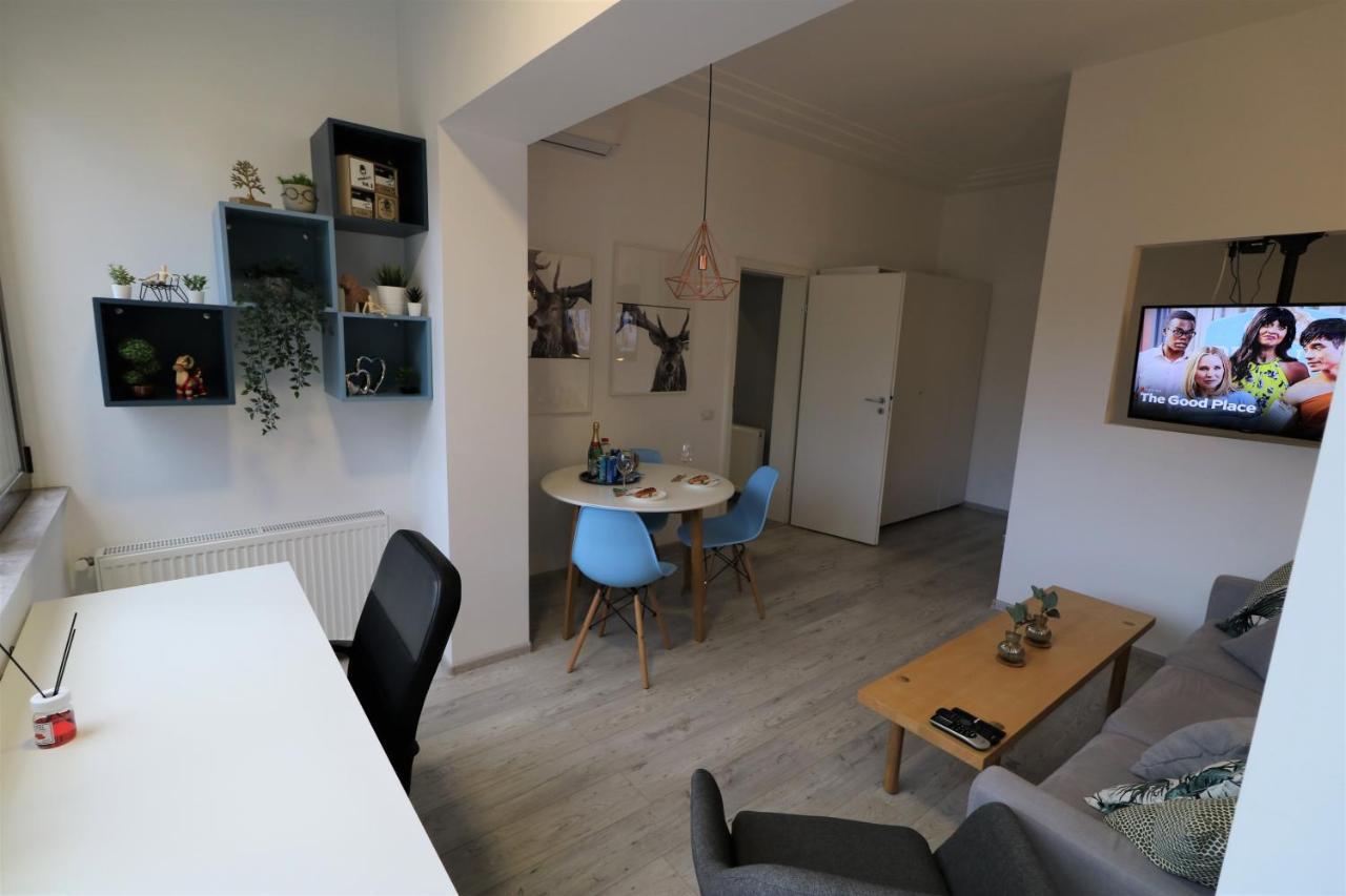 Cozy Novotel Studio - Free Minibar - Quiet & Peace Apartment Bucharest