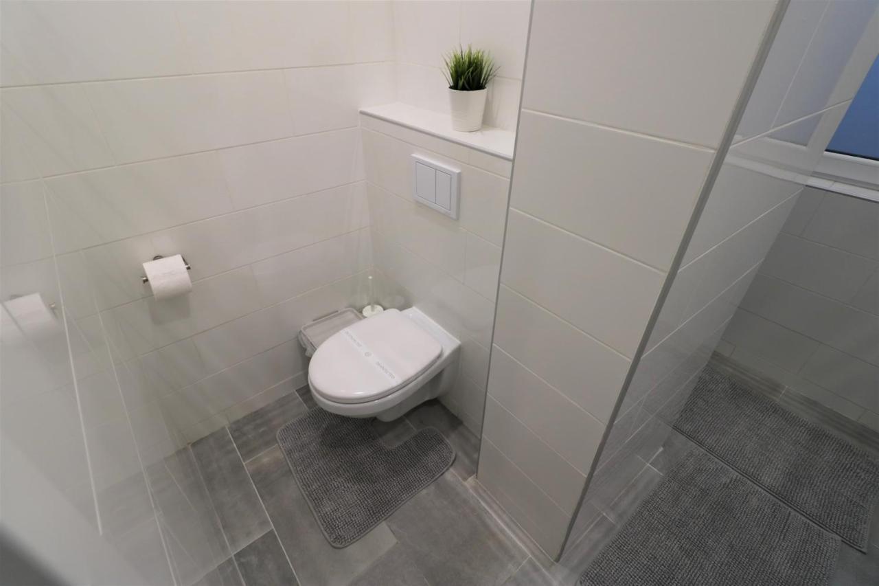 Cozy Novotel Studio - Free Minibar - Quiet & Peace Bucharest