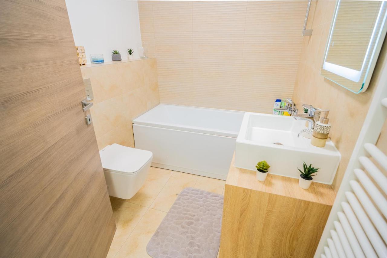 Queen Elizabeth - Ultracentral - Free Parking & Ac Bucharest